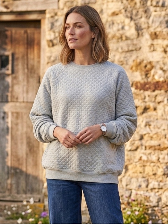 Cloudveil Sweaters - Relaxed Fit Quilted Crewneck Sweater - Light Gray